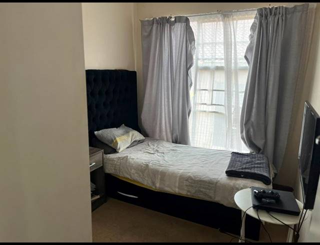 3 BEDROOM TOWNHOUSE FOR SALE IN HONEYHILLS